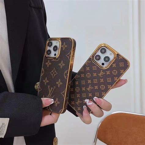 lv iphone 14 plus case.